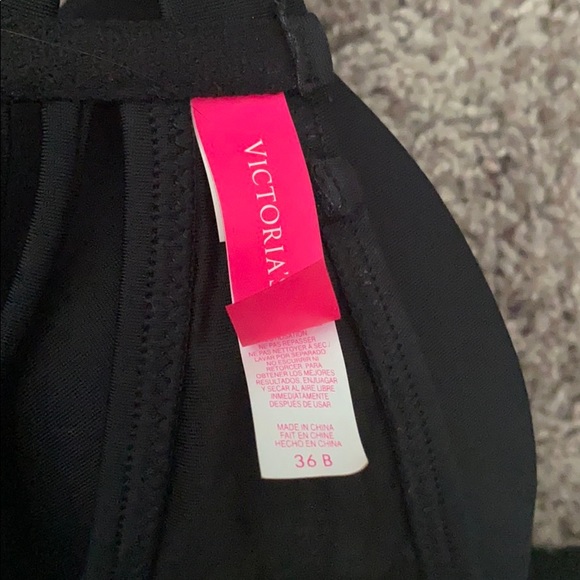 Black bikini top - Picture 3 of 3